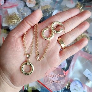 ‼️𝗦𝗢𝗟𝗗‼️18K Gold Round Set